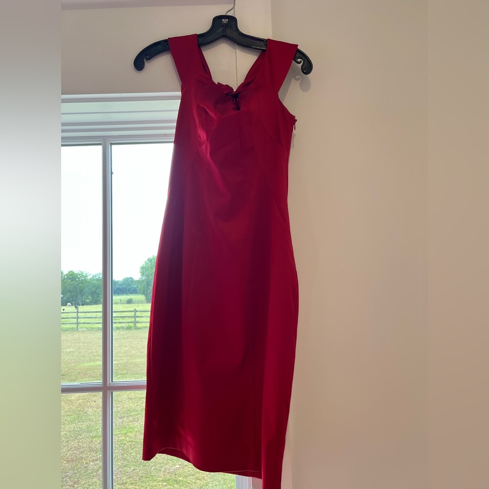 Beautiful red satin short cocktail dress, women’s size 4 or Small